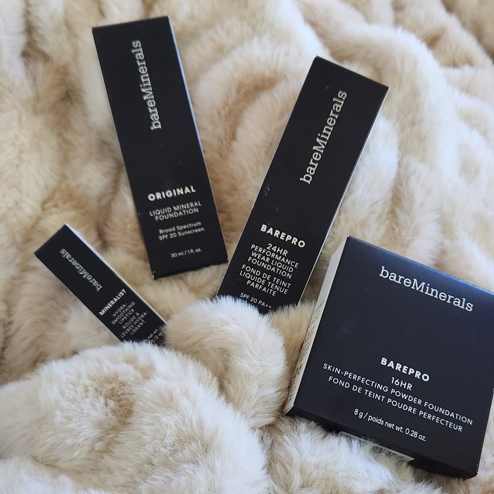 BAREMINERALS- BAREPRO Performance Wear Liquid Foundation SPF 20 - GOLDEN IVORY - Picture 3 of 3
